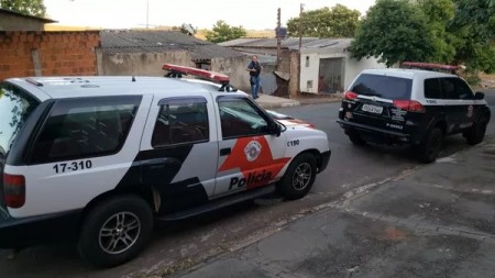 Dupla é presa suspeita de participação em dois roubos a residências em Álvares Machado