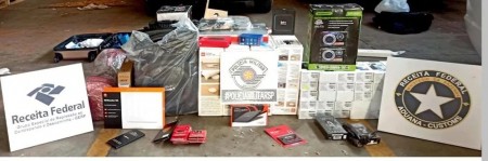 Carro é abordado na entrada de Irapuru e policiais localizam mais de 120 itens sem nota fiscal