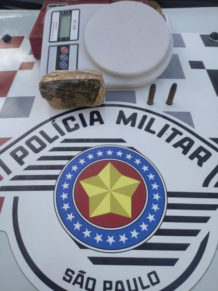 Polícia Militar prende homem em flagrante por tráfico de drogas em Osvaldo Cruz
