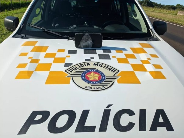 Motorista � flagrado com tablete de crack na cintura durante abordagem na Rodovia Raposo Tavares