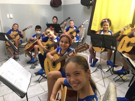Secretarias de Cultura, Esporte e Turismo e Educação firmam parceria com Projeto Guri para aulas de música aos alunos da Rede Municipal