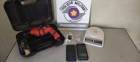 Polícia Militar prende traficante e apreende porções de maconha em Osvaldo Cruz