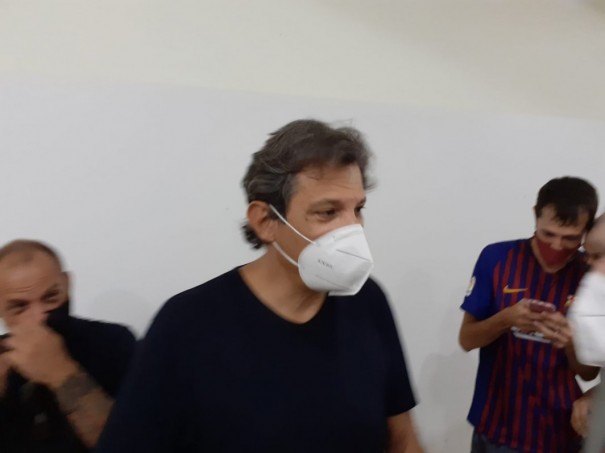 Pr-Candidato a Governador de So Paulo, Fernando Haddad visita Osvaldo Cruz