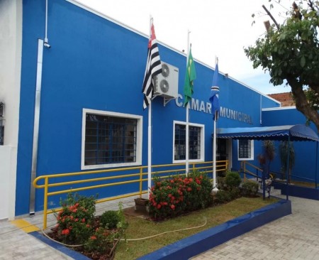 Concursos públicos e processos seletivos oferecem remuneração de mais de R$ 10 mil no Oeste Paulista