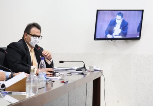 Vereador apresenta Projeto de Lei para instituir a Semana de Conscientizao e Combate aos crimes da internet em escolas de Osvaldo Cruz