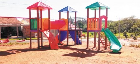 Salmourão: Vereador reivindica instalação de parque infantil no bairro Guarani