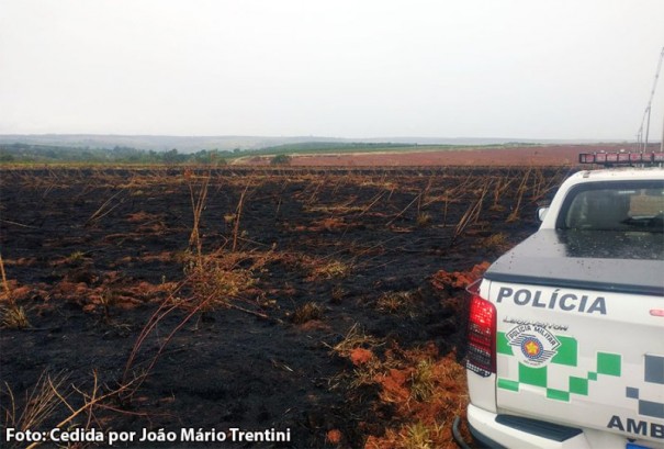 Fogo em �rea agropastoril rende multa de mais de r$ 5 mil em Gar�a