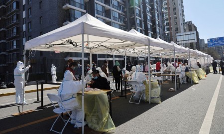 Covid-19: Guangzhou confina 5 milhões de pessoas após aumento de casos