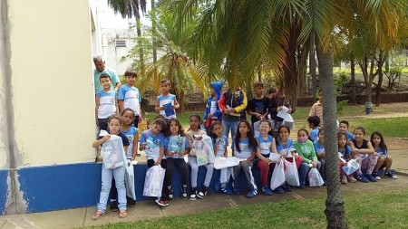 Alunos de Sagres visitam Biblioteca 'Belmiro Borini' em Osvaldo Cruz