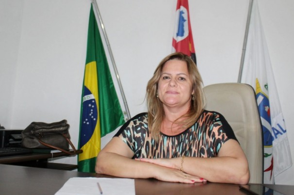 Prefeita de Salmouro fala sobre realizaes de sua administrao