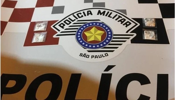 Jovem � detido com drogas em Osvaldo Cruz