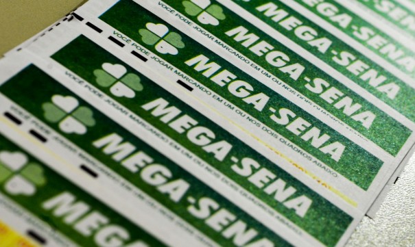 Mega-Sena acumula e sorteia R$ 65 milhes na quarta-feira
