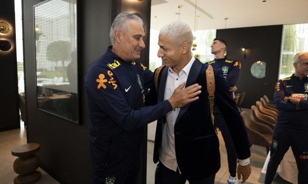 Sele��o brasileira faz primeiro treino no CT da Juventus, na It�lia