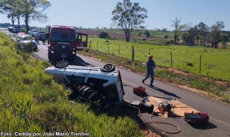 Motorista sofre ferimentos em acidente na vicinal Tupã - Arco-íris