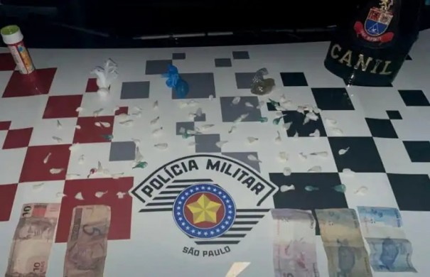 Pol�cia Militar prende irm�os por tr�fico de drogas