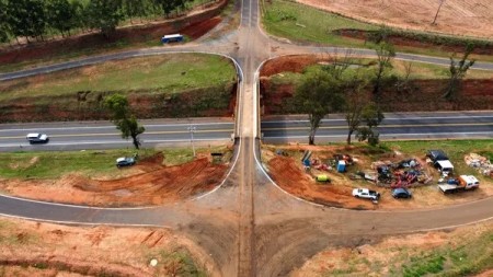 Após 20 dias de interdição, elevação de viaduto na Rodovia Assis Chateaubriand é concluída em Martinópolis