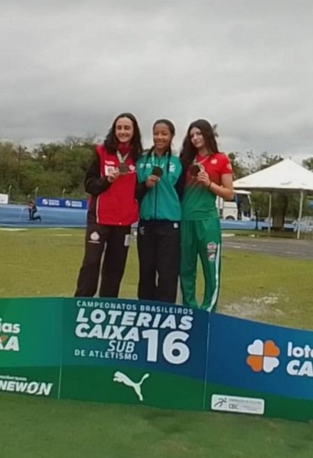 Atleta osvaldocruzense Laura Fernanda sagrou-se Campeã Brasileira de Atletismo Sub-16
