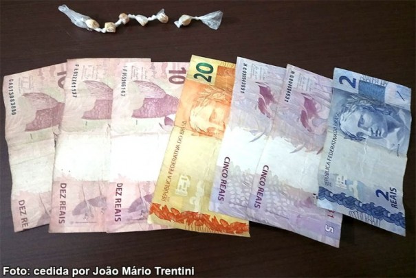 Pol�cia militar de Tup� apreende menor com por��es de crack