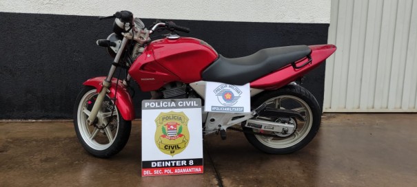 Em a��o conjunta Pol�cias Civil e Militar prendem em flagrante autor de furto de motocicleta.