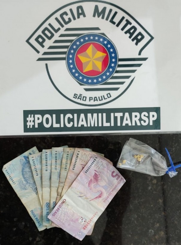 Pol�cia Militar registra ocorr�ncia de porte de drogas e resist�ncia em Osvaldo Cruz