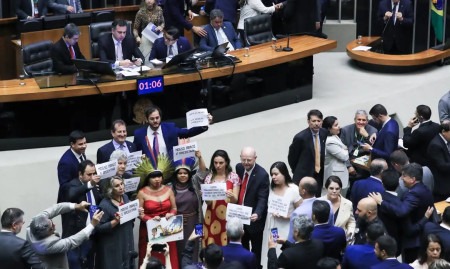 Congresso derruba veto de Lula e mantÃ©m marco temporal indÃ­gena