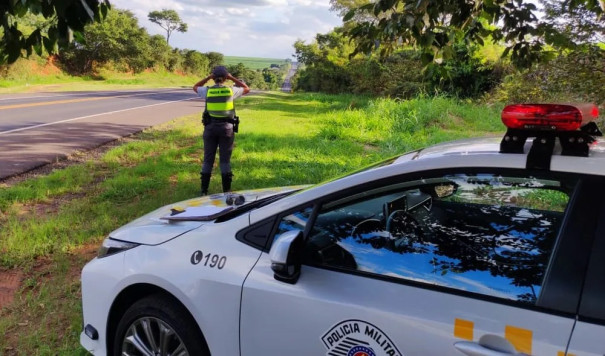 Operação da Polícia Rodoviária coíbe infrações de trânsito nas estradas do Oeste Paulista em feriado prolongado de Ano Novo
