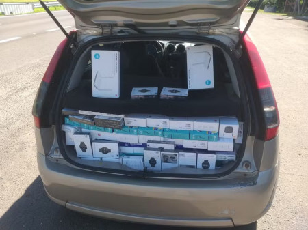 PolÃ­cia apreende produtos eletrÃ´nicos sem nota fiscal em rodovia de GarÃ§a