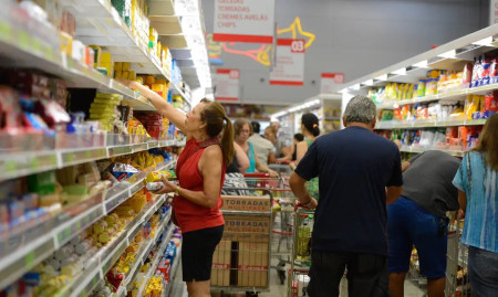 PreÃ§o de alimentos e juros contribuÃ­ram para frear inflaÃ§Ã£o em 2023