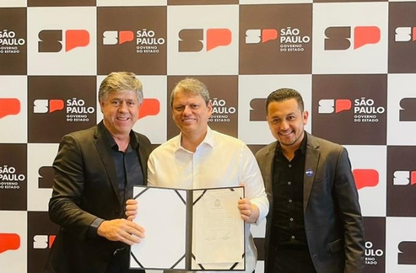 Prefeitura de Adamantina recebe três milhões Governo do Estado de São Paulo