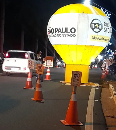 OperaÃ§Ã£o DireÃ§Ã£o Segura autua 33 motoristas por infraÃ§Ãµes de trÃ¢nsito em Adamantina