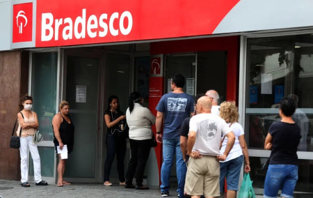 ApÃ³s cerca de 12 horas, dinheiro sumido volta a contas do Bradesco