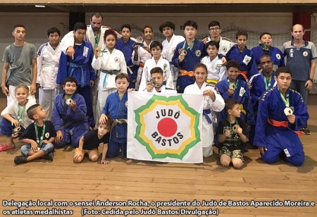 Judocas de Bastos conquistam 18 medalhas em torneio de Presidente Prudente