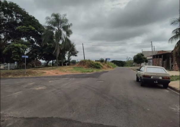 Criana de 10 anos morre aps ser atropelada por caminho carregado de gros, em Dracena