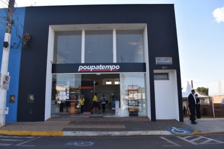 Procon de Adamantina orienta consumidores sobre compra de presentes no Dia das Mães