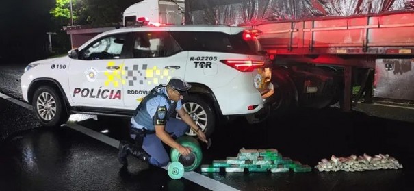 Caminhoneiro � flagrado transportando entorpecentes em botij�o de g�s e acaba preso, em Rancharia