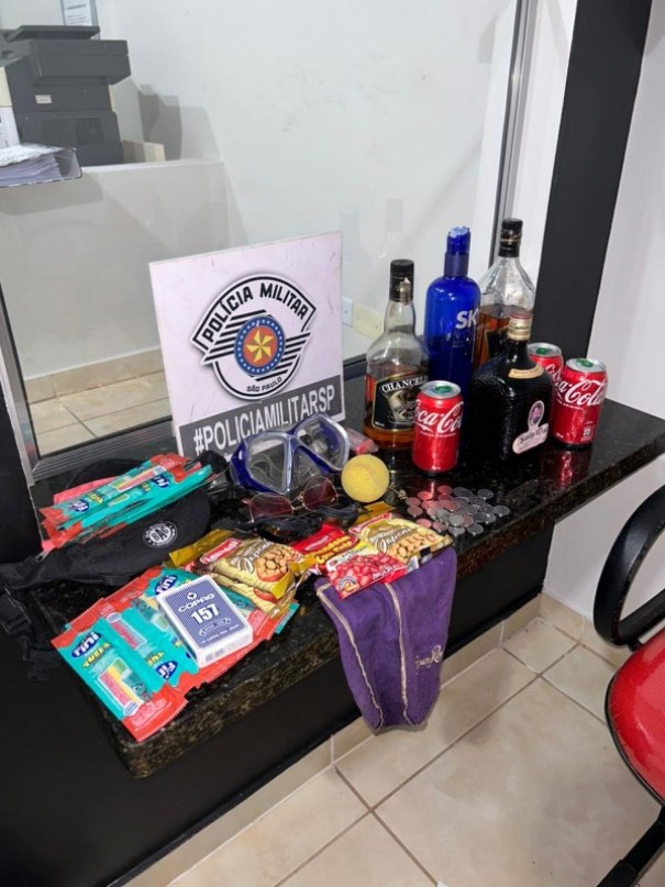 PM prende autores de furto em andamento e recupera produtos em Osvaldo Cruz