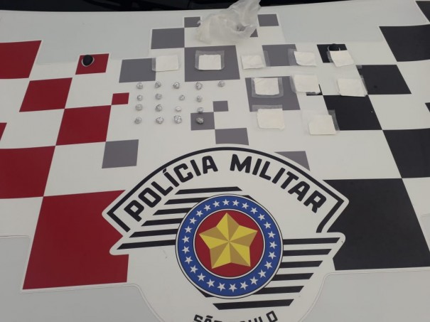 Pol�cia Militar prende homem em flagrante por tr�fico de drogas em Osvaldo Cruz