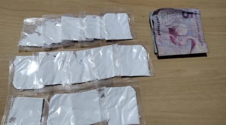 Após denúncia, Polícia Militar em Pacaembu prende homem por tráfico de drogas