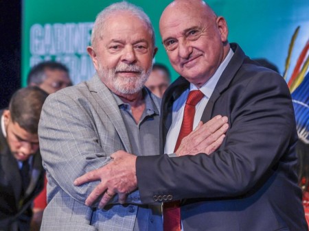 Gonçalves Dias pede demissão do GSI
