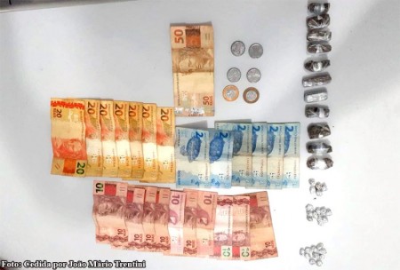 PM de Pompeia apreende crack e maconha com adolescente