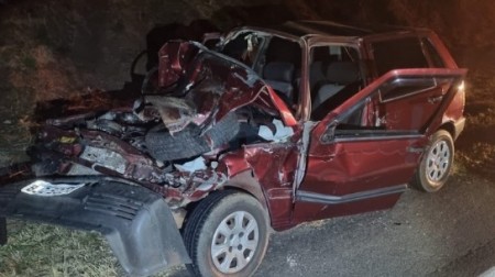 Quatro pessoas ficam feridas em grave acidente na serra de Quintana