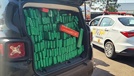 Adolescentes são apreendidos com mais de uma tonelada de maconha em rodovia de Araçatuba