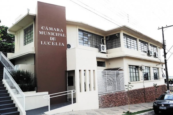 Luc�lia: Iniciada coleta de assinatura para projeto de iniciativa popular visando a redu��o do n�mero de vereadores