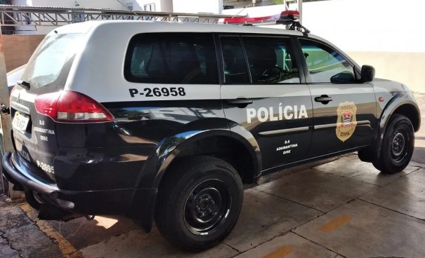 Morador de Luc�lia e outras quatro pessoas s�o presas em opera��o da Pol�cia Civil