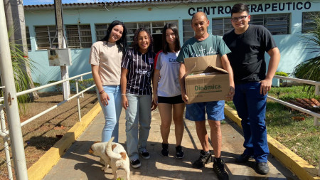 Trote solidÃ¡rio na Etec Amim Jundi arrecada alimentos para entidades do municÃ­pio