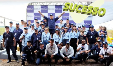 Solomax realizou almoÃ§o para comemorar os 30 anos da empresa