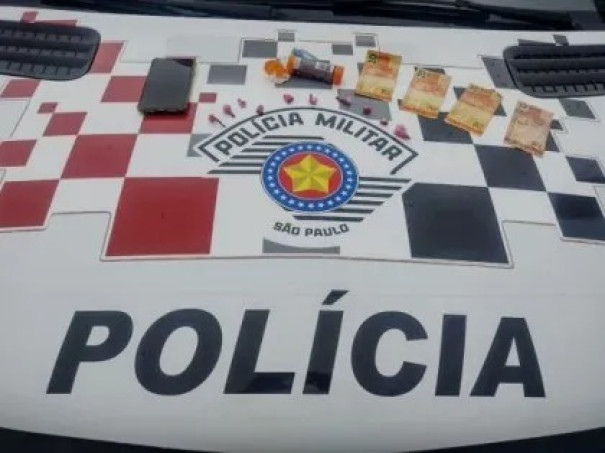 Homem é preso em Lucélia com 10 porções de cocaína
