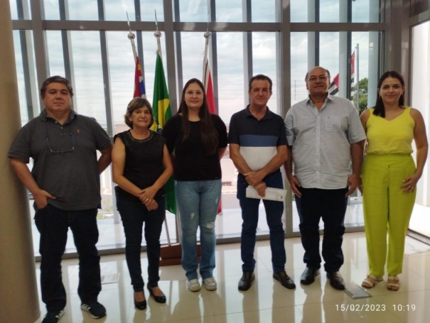 Vereadores de OC consultam Tribunal de Contas do Estado sobre Lei que garante transporte universit�rio a todos os estudantes