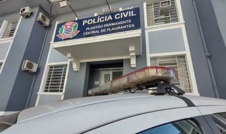 Homem é visto carregando televisão na cabeça e acaba preso em flagrante por furtar residência na Vila Universitária, em Presidente Prudente