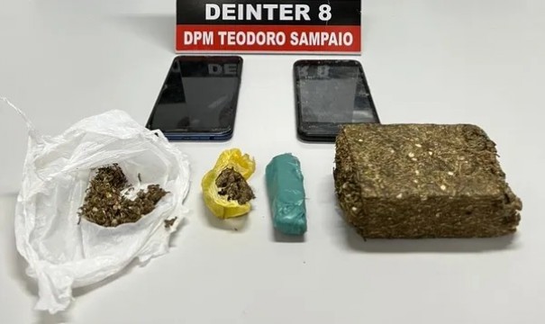 Homem � preso por tr�fico de droga com mais de 230 gramas de maconha e alega que era para 'pr�prio consumo', em Teodoro Sampaio
